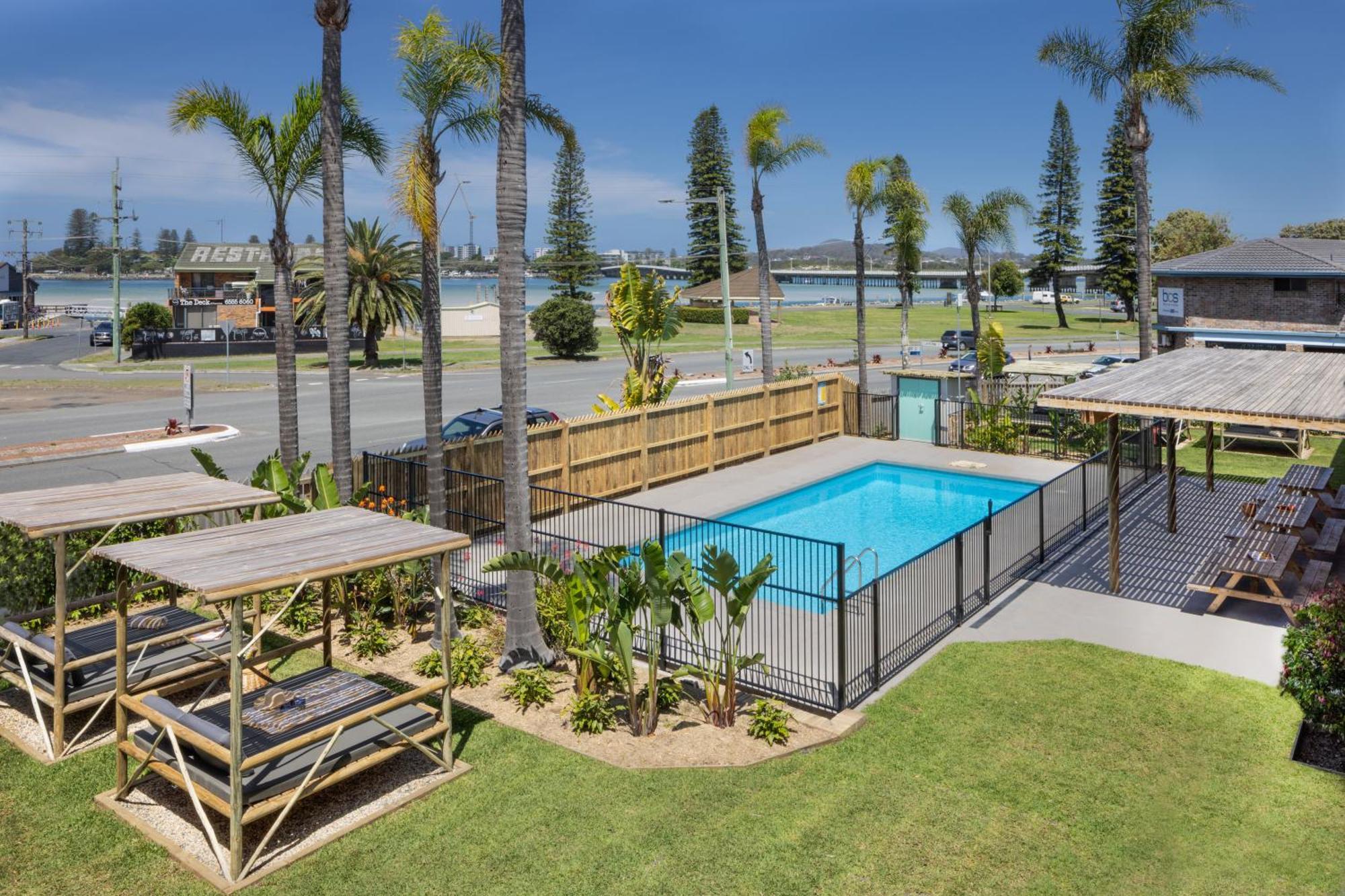 South Pacific Palms Motor Inn Tuncurry Dış mekan fotoğraf