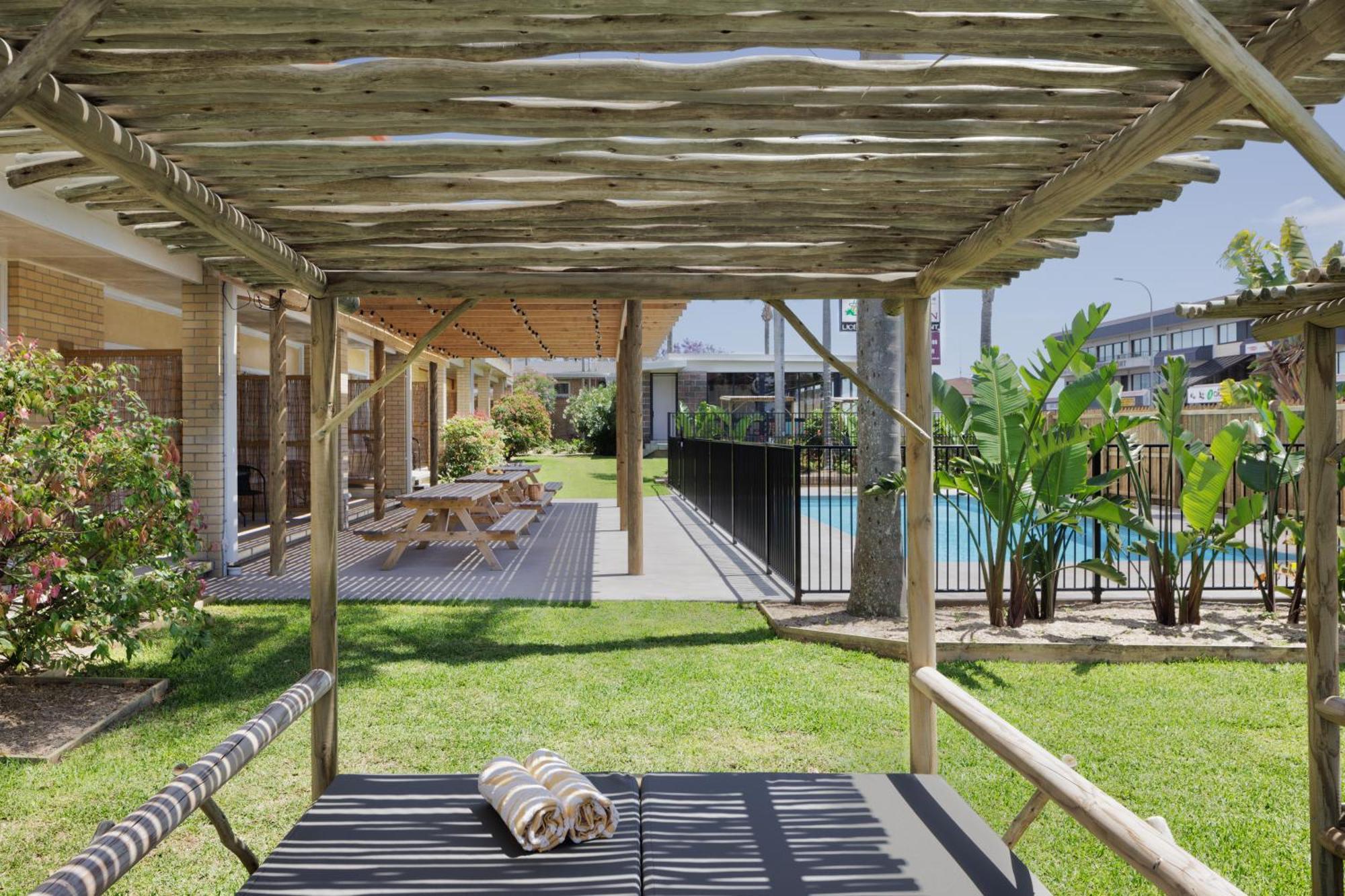 South Pacific Palms Motor Inn Tuncurry Dış mekan fotoğraf